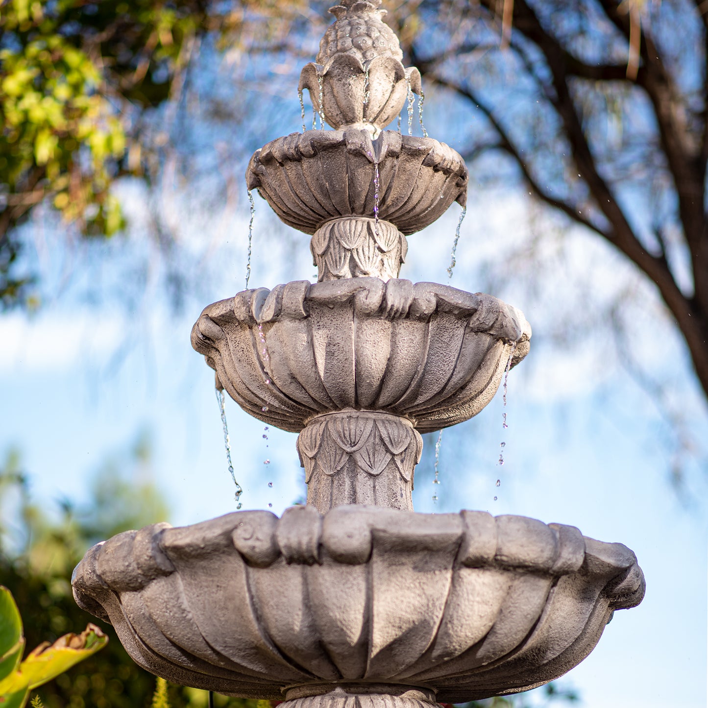 58.3" 3-Tier Outdoor Freestanding Water Fountain, Classic Leaf Design, Gray Resin, Large Bird Bath with Pump