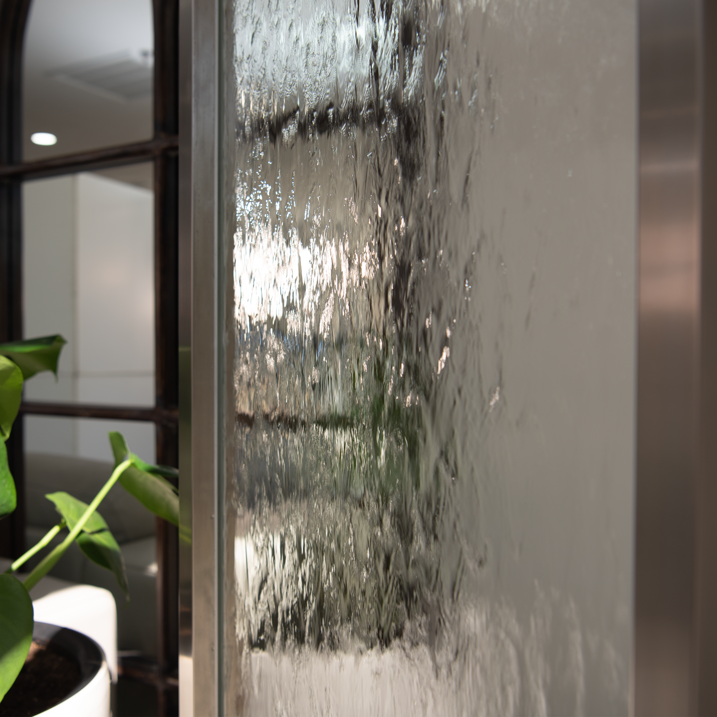 72" Steel Clear Glass Fountain